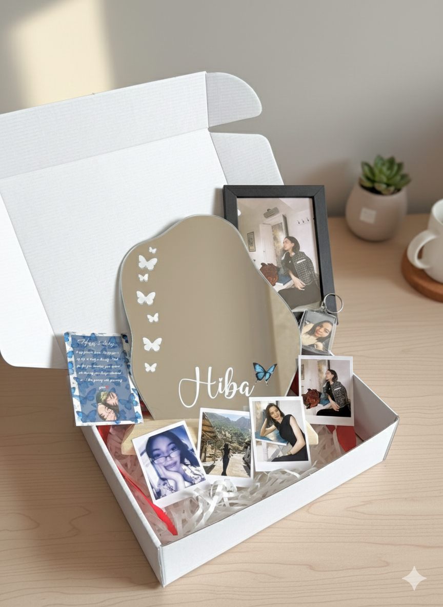 Mirror Box Allo Cadeaux : miroir gravé au prénom, photo encadrée et polaroïds dans un coffret